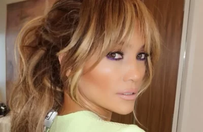 La frange de rideau ou la tendance HOTTEST pour l’été que Jennifer Lopez porte déjà